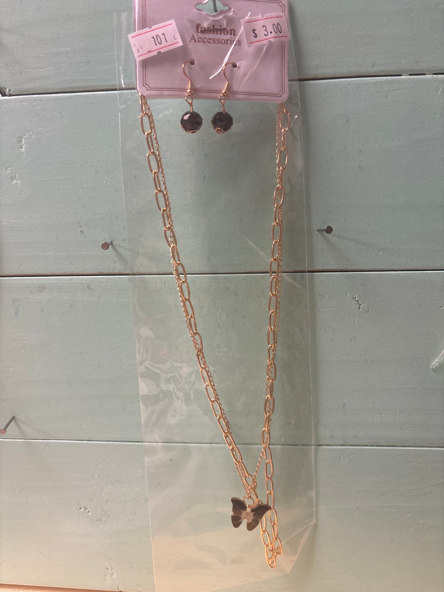 Butterfly Necklace and Earring Set: Mix Colors / ONE SIZE