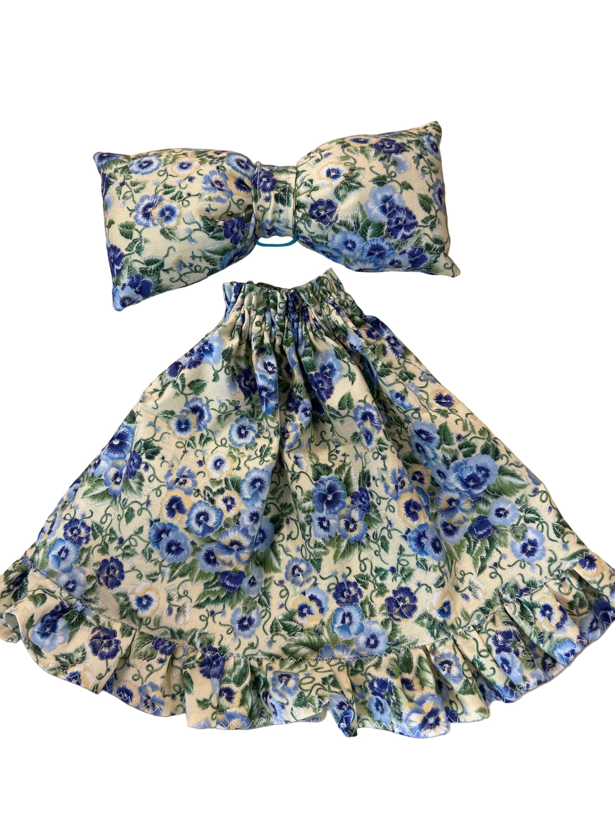 9” Table Goose Outfit