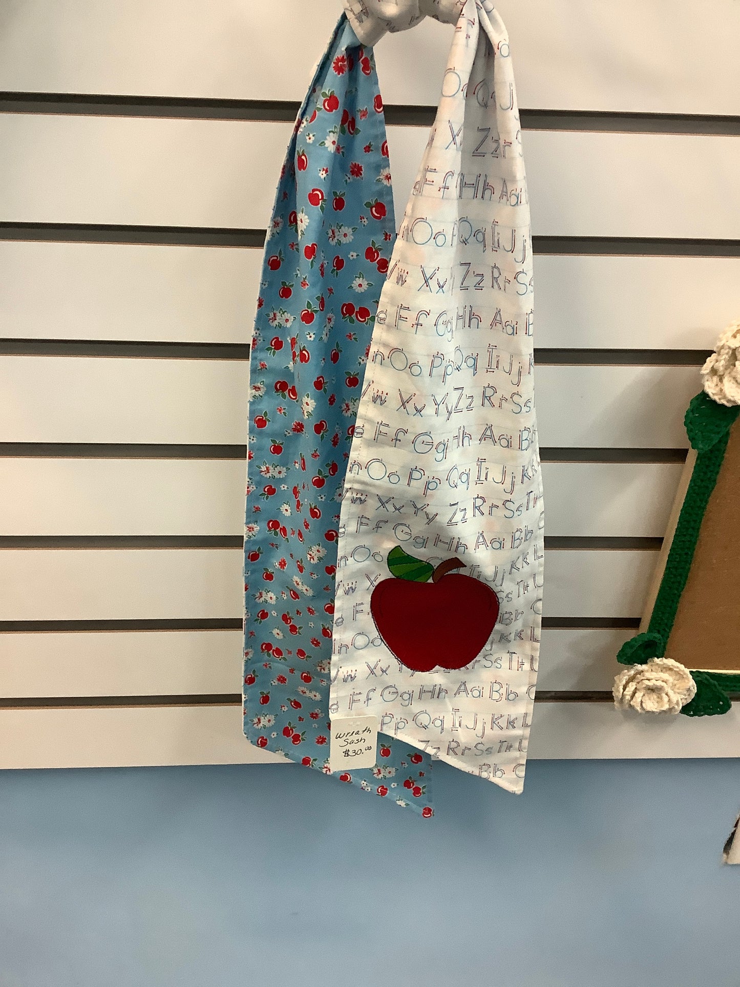 Wreath sash