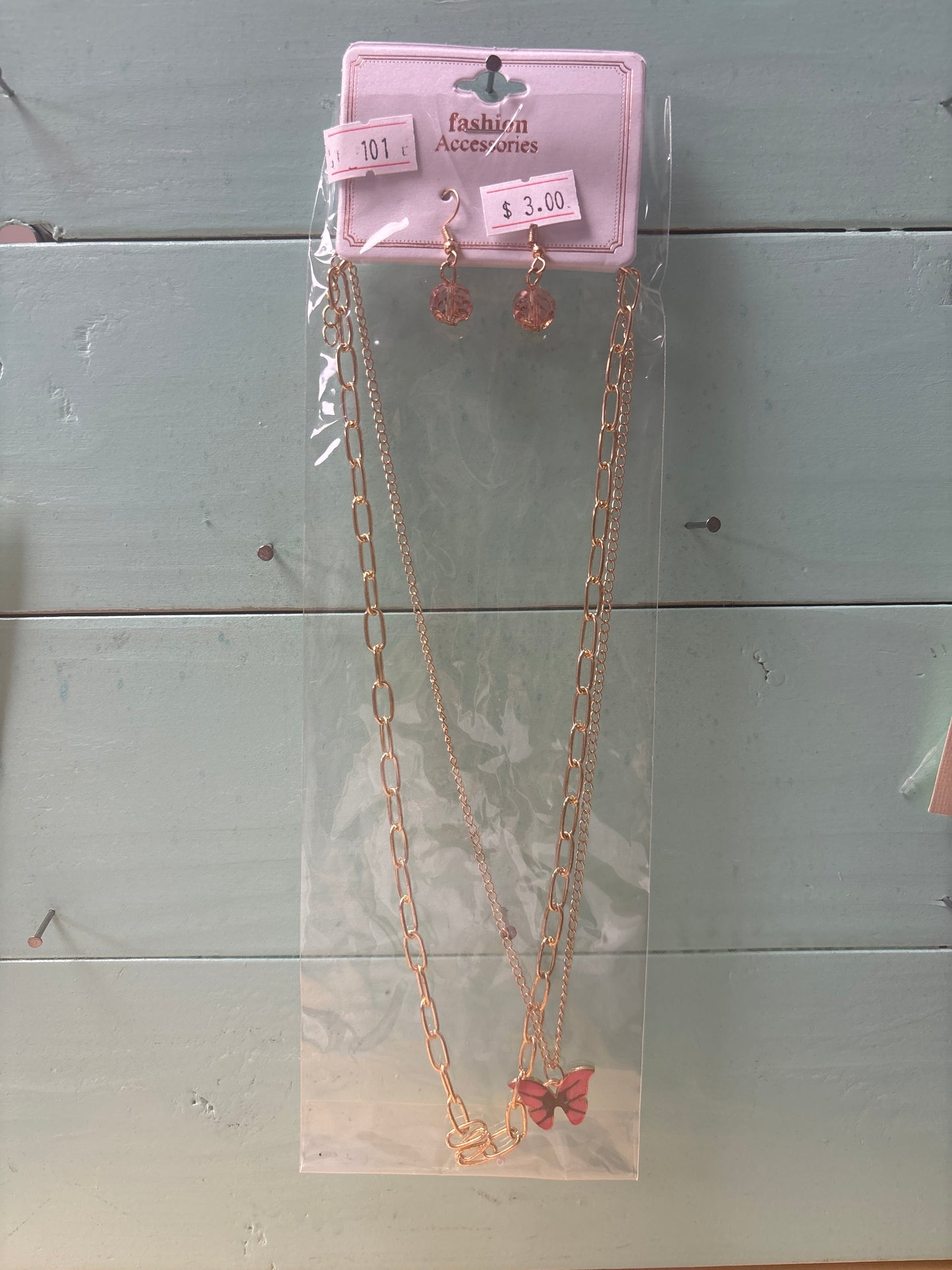 Butterfly Necklace and Earring Set: Mix Colors / ONE SIZE