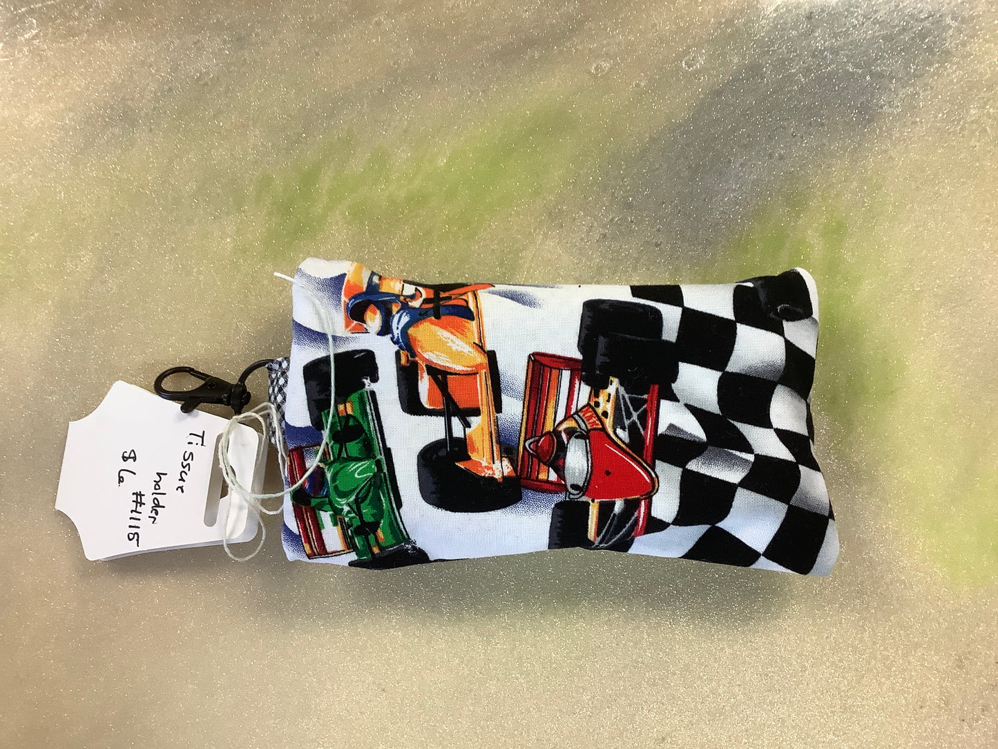 Tissue holder with clip