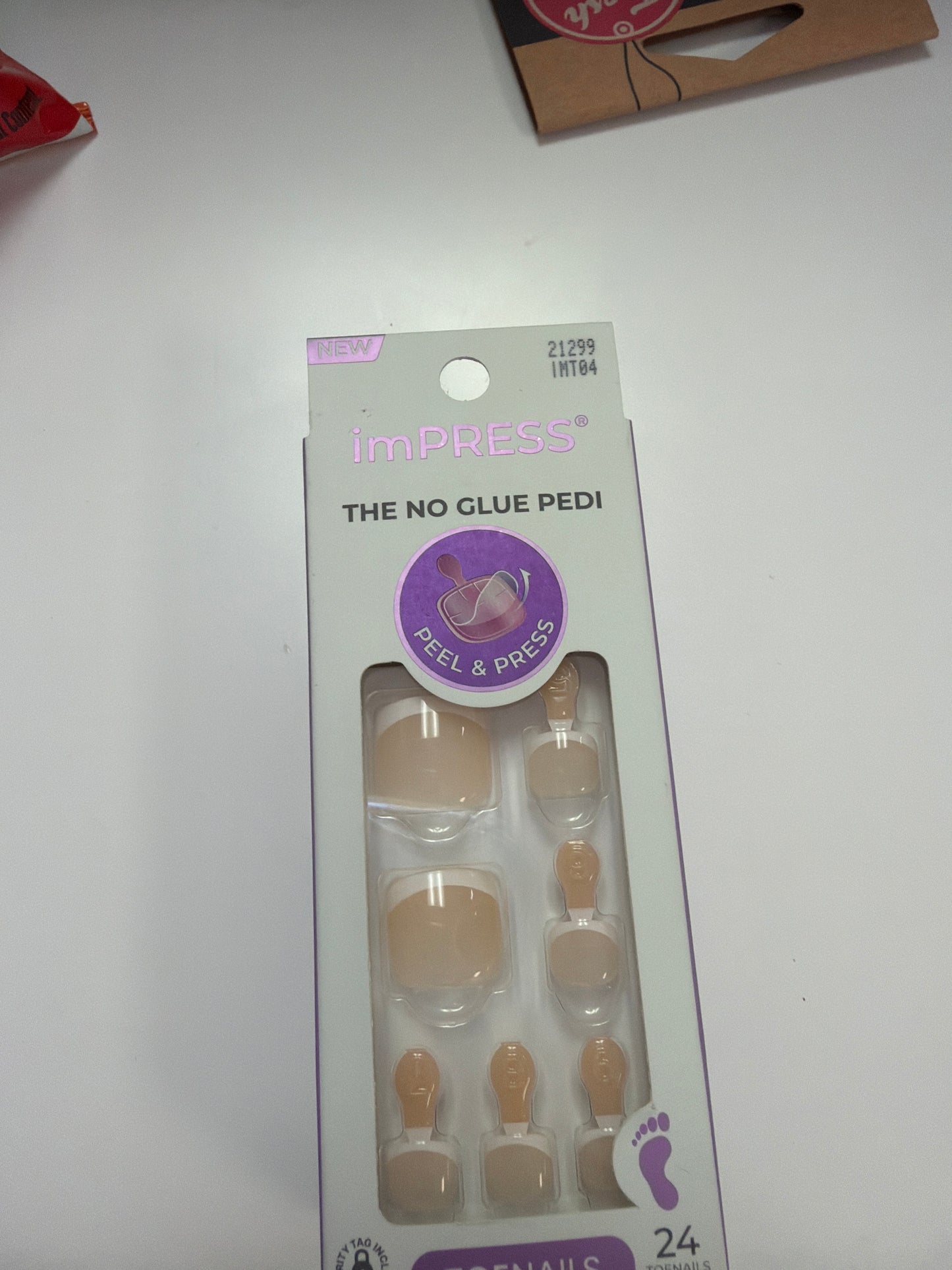 Press on pedi
