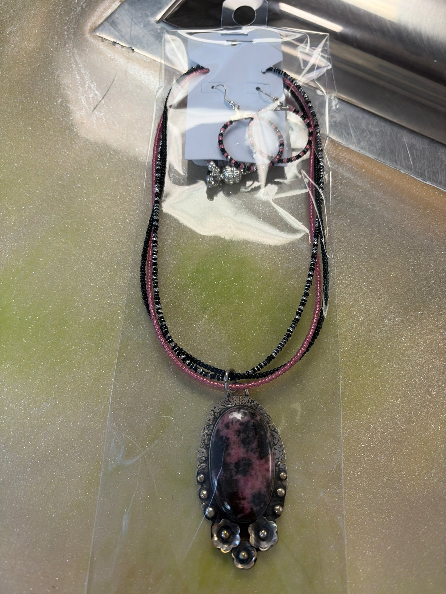 Necklace & Earring set