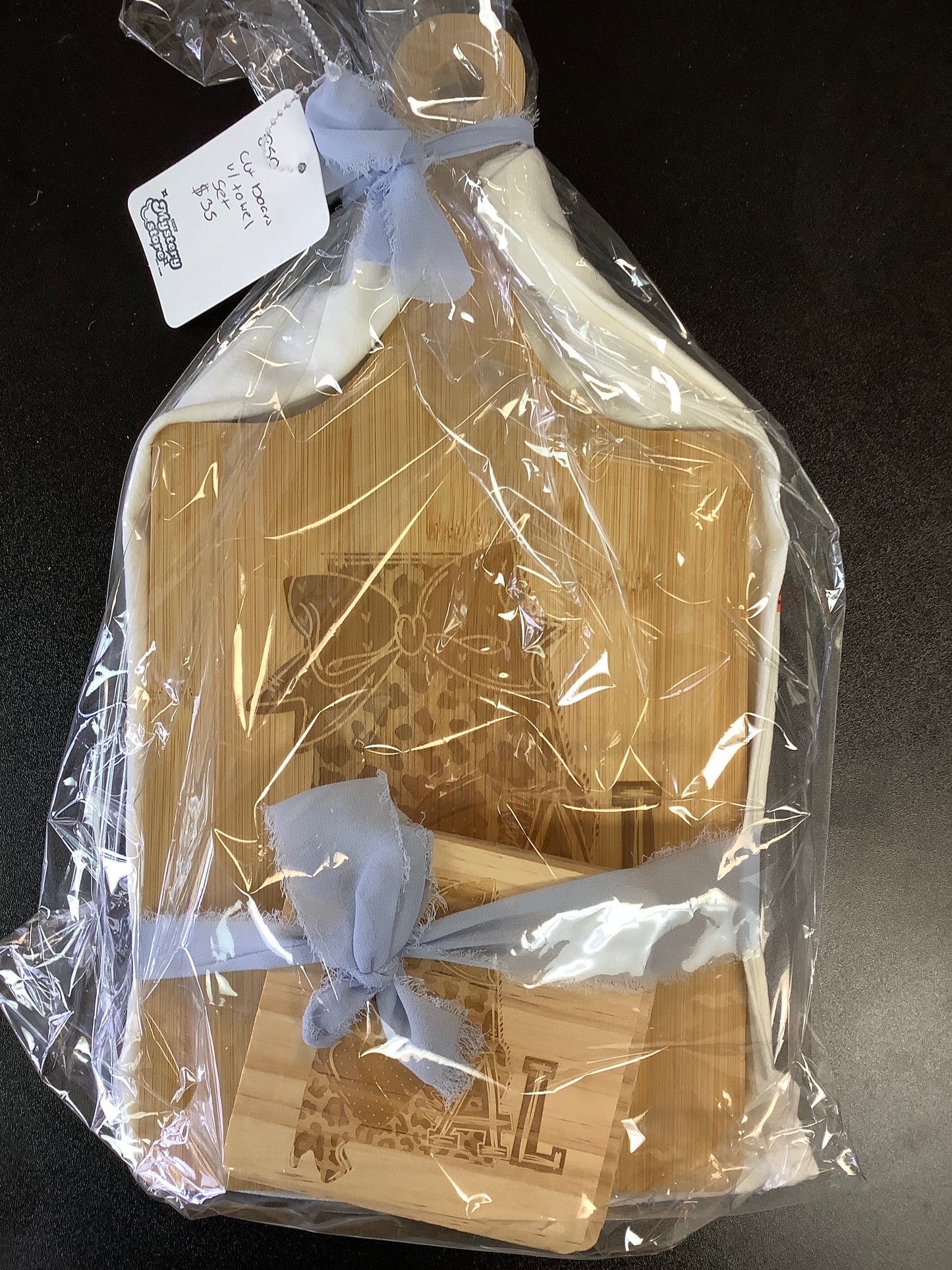 Cutting Board Set With Towel