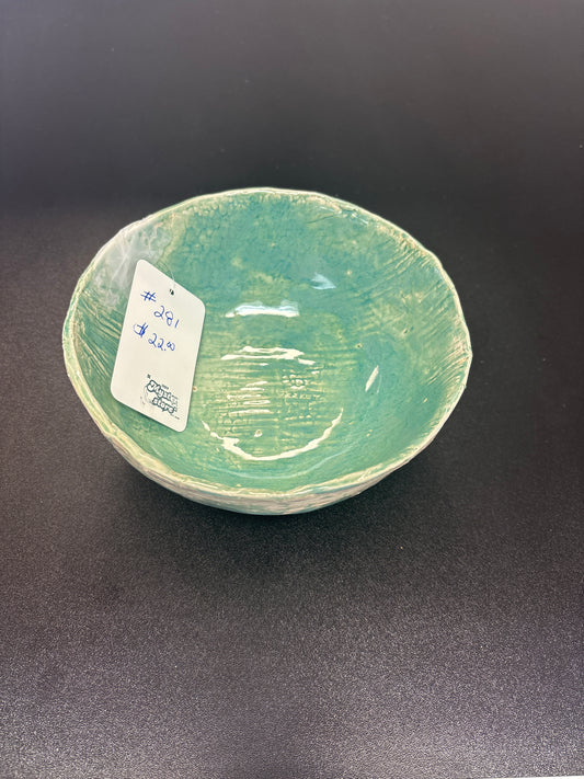 Round bowl with 3 feet-antique Jade