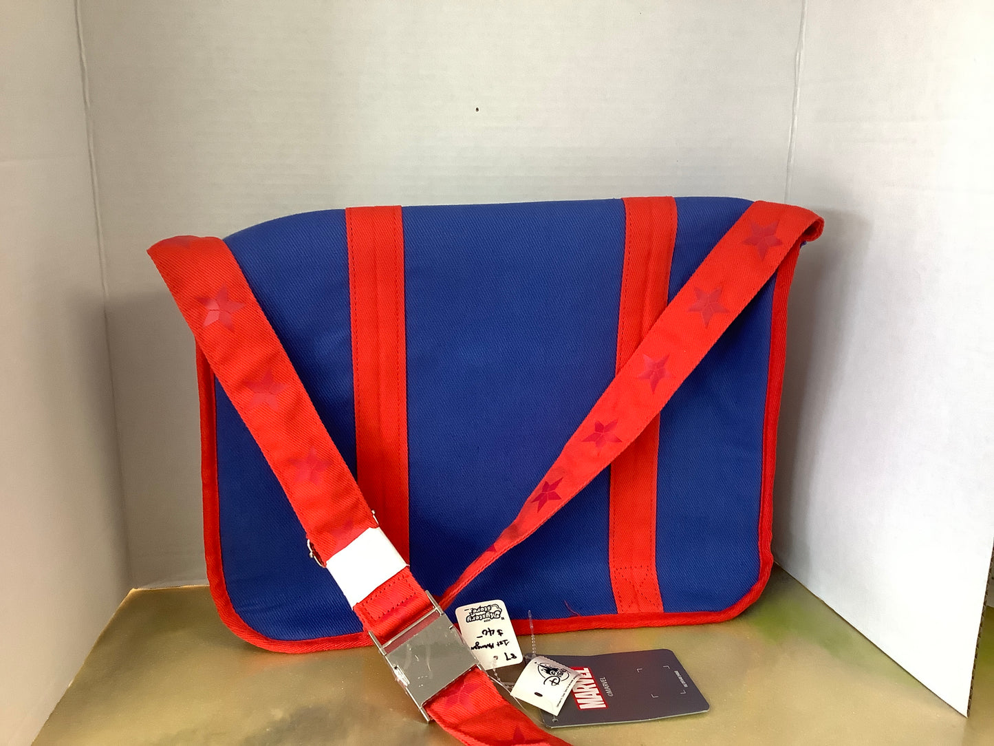 Captain America cross body