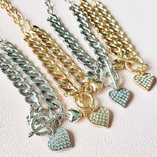 Heart Charm Chain Necklace: ONE SIZE