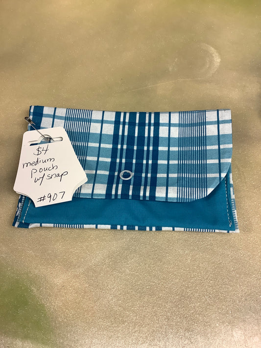 Medium pouch with snap
