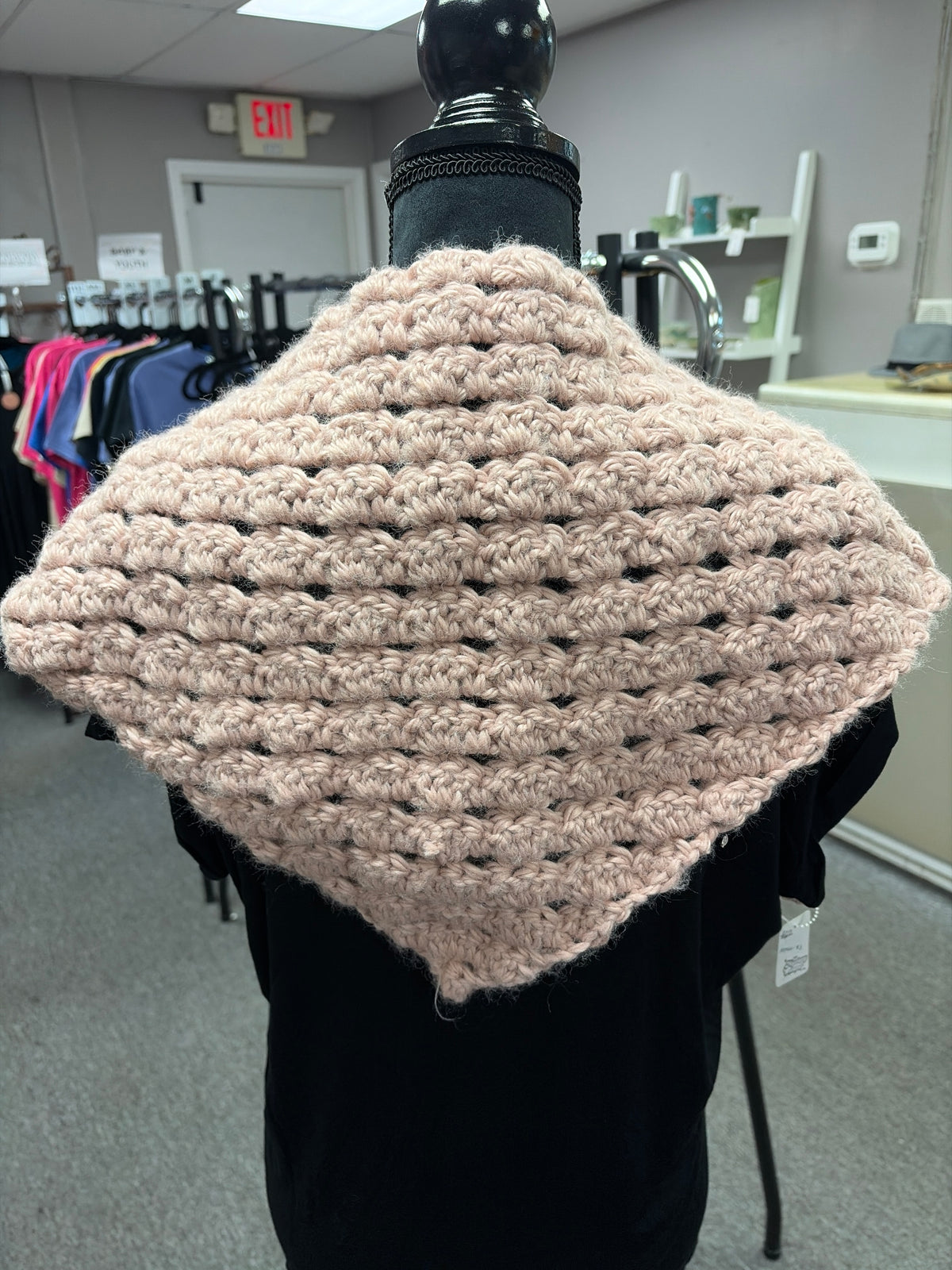 Scalloped shawl