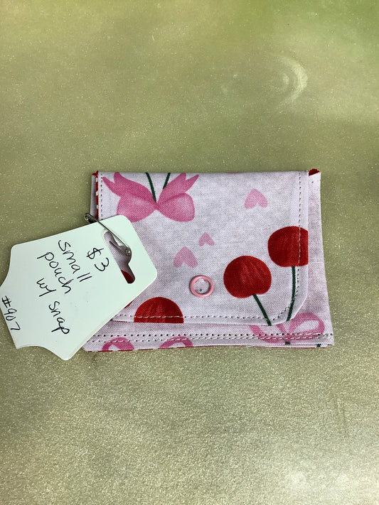 Small pouch with snap