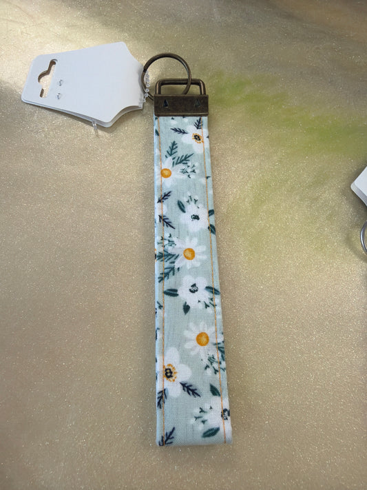 Fabric wristlet keychain
