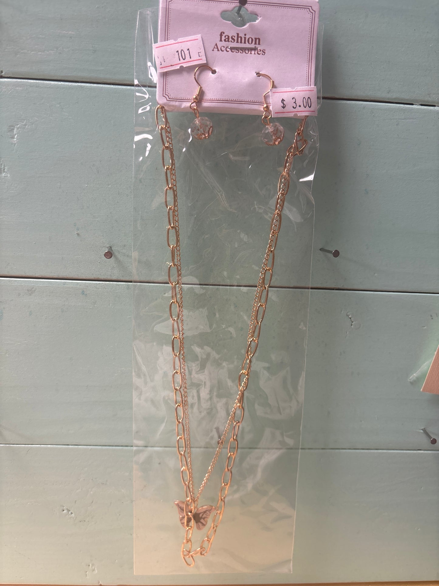 Butterfly Necklace and Earring Set: Mix Colors / ONE SIZE