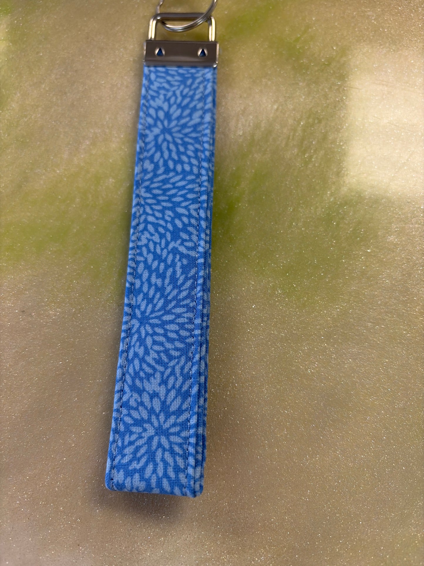 Fabric wristlet keychain