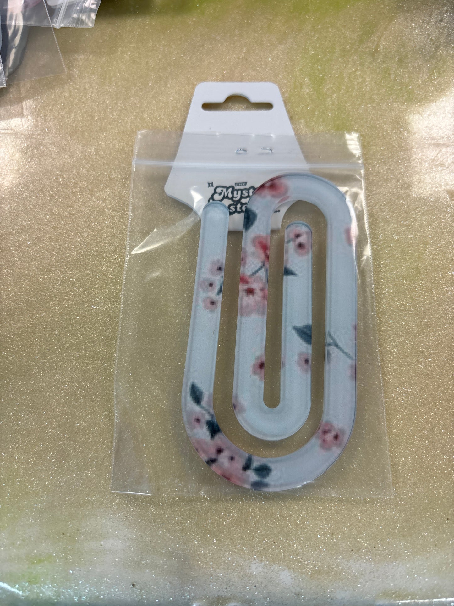 Decorate paper clip