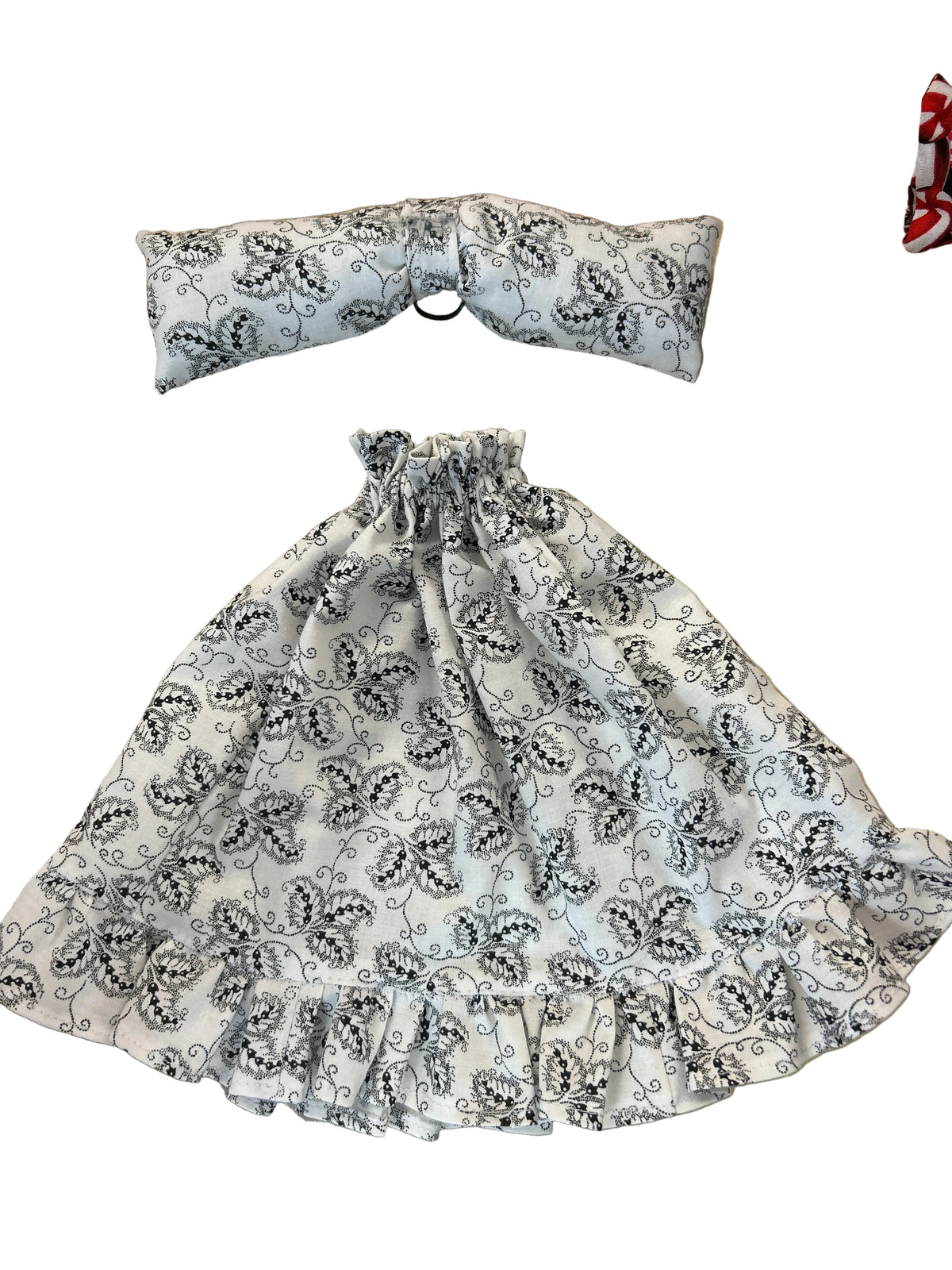 9” Table Goose Outfit