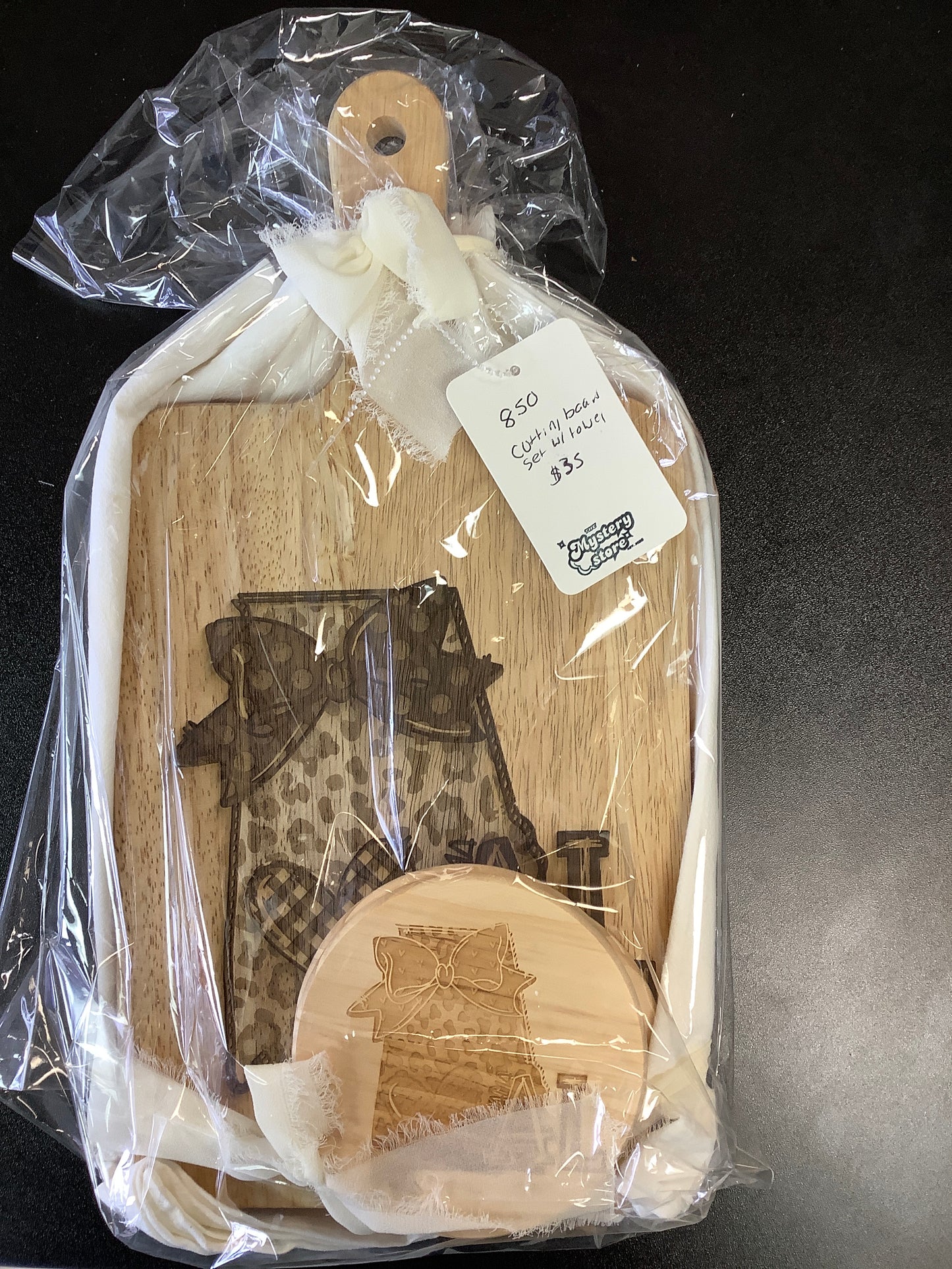 Cutting Board Set With Towel