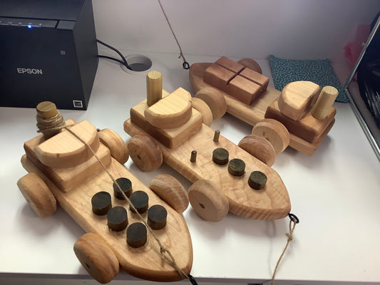 Set of 3 wooden toys