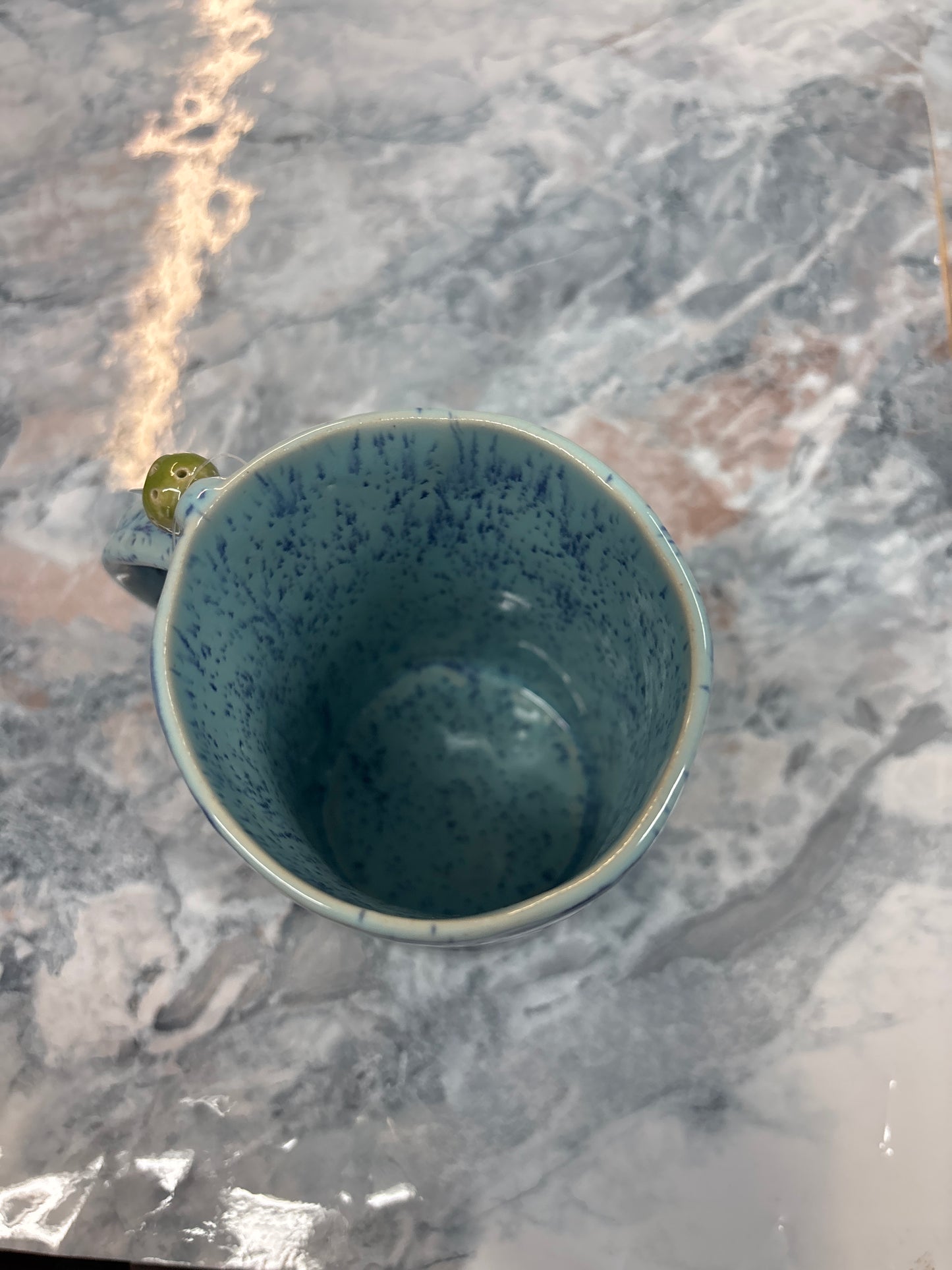 Pickleball coffee cup dark blue with light blue handle