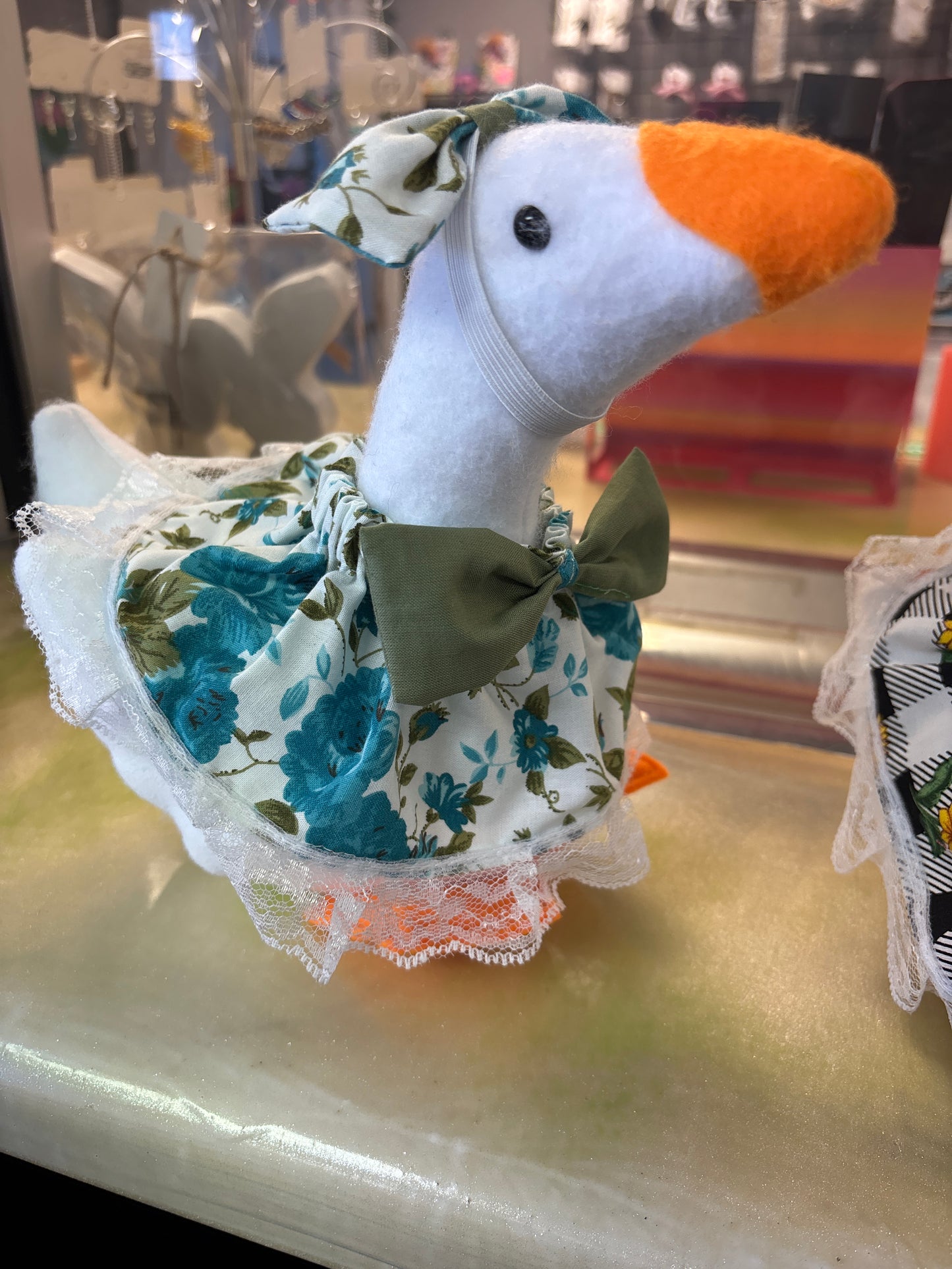 9” Table Goose