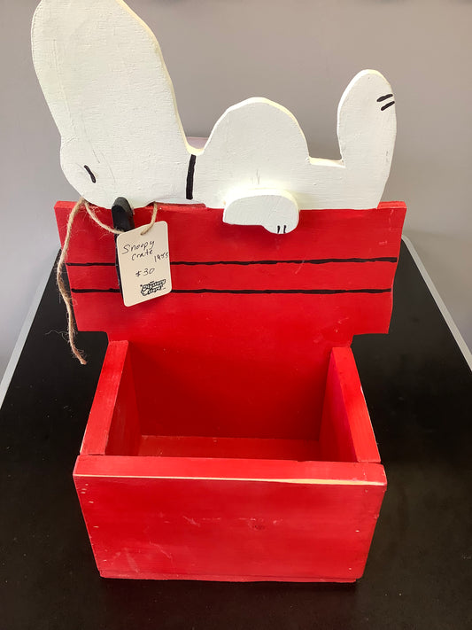 Snoopy Crate